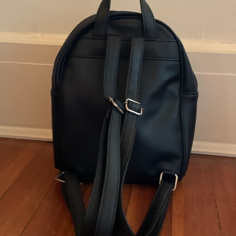 Mini Backpacks - Picture 2 of 8